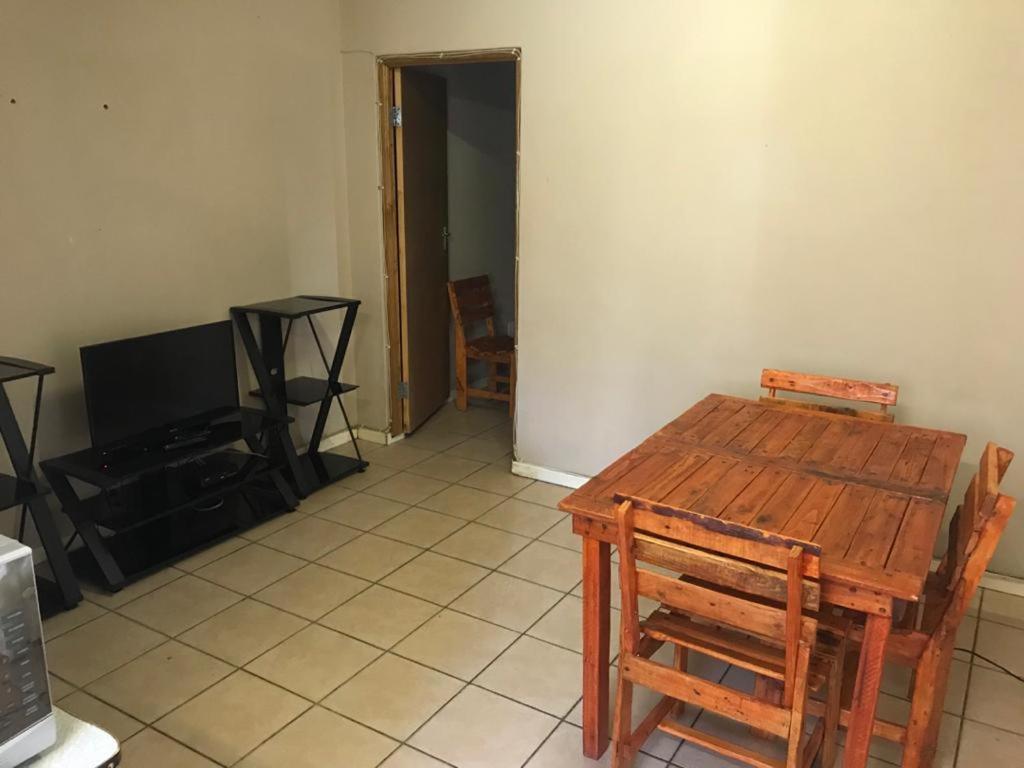 Urbanlife Keetmanshoop Accommodation Exterior foto